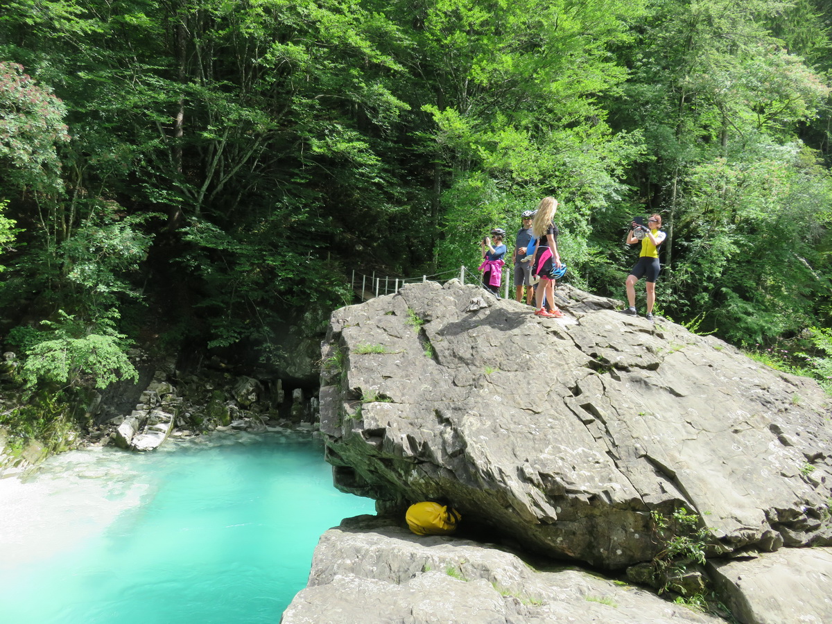 E-bike-avdentures-bovec-soca-river_02