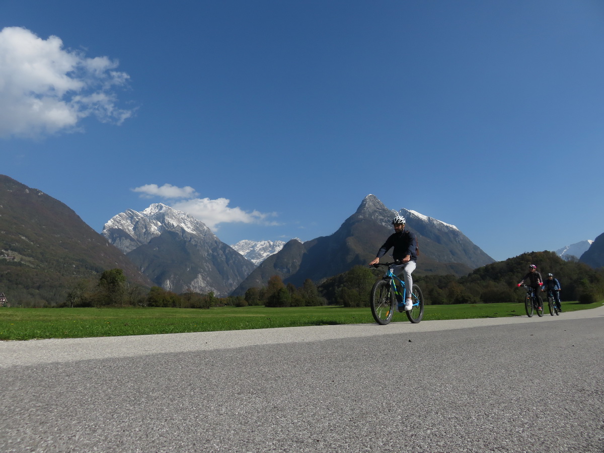 E-bike-avdentures-bovec-soca-river_10