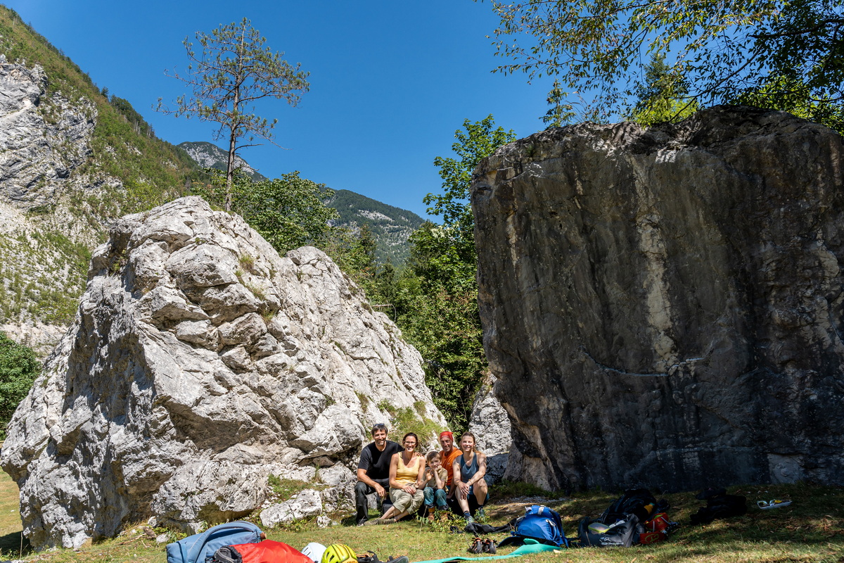 family-climbing-bovec_06