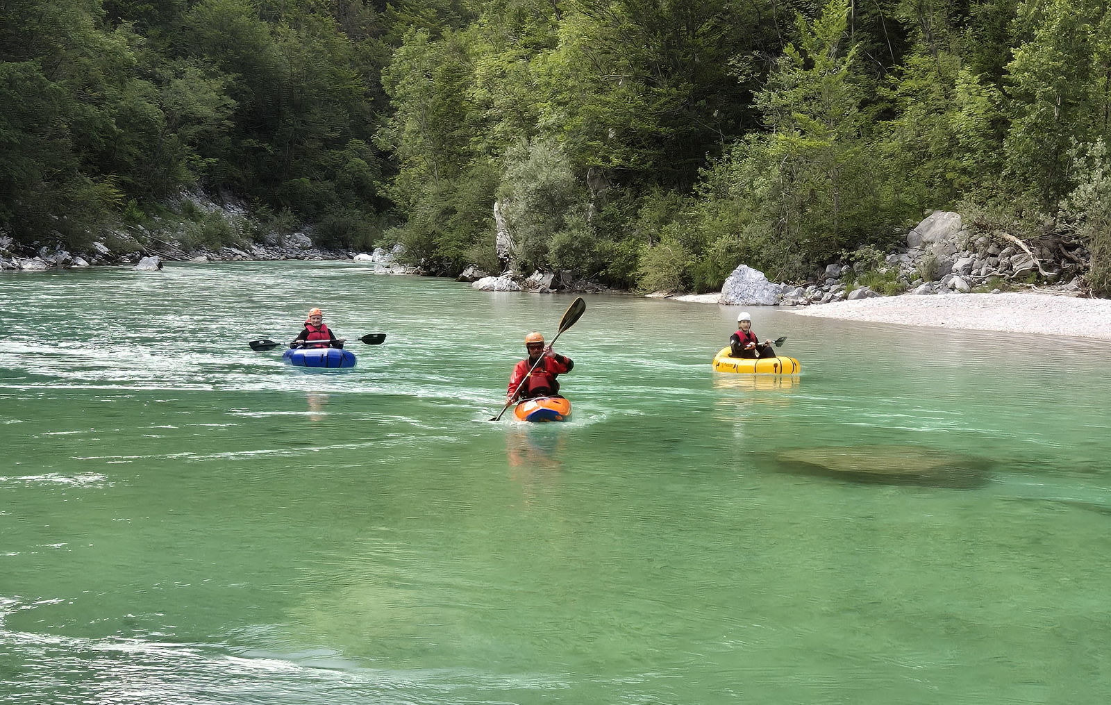 Easy-Packrafting-on-Soca _ricer_09
