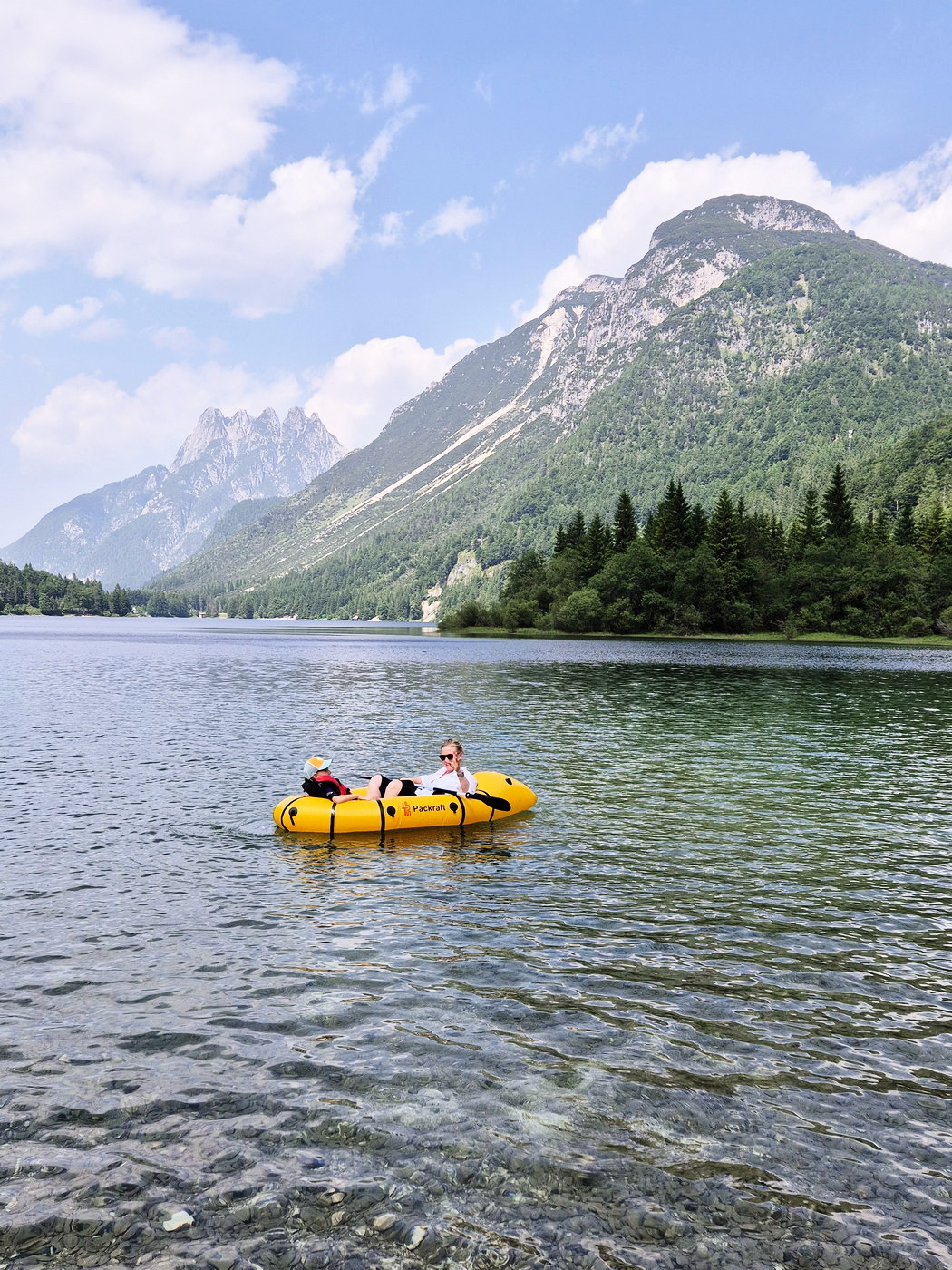 Packrafting_on_Rabelj_lake_01