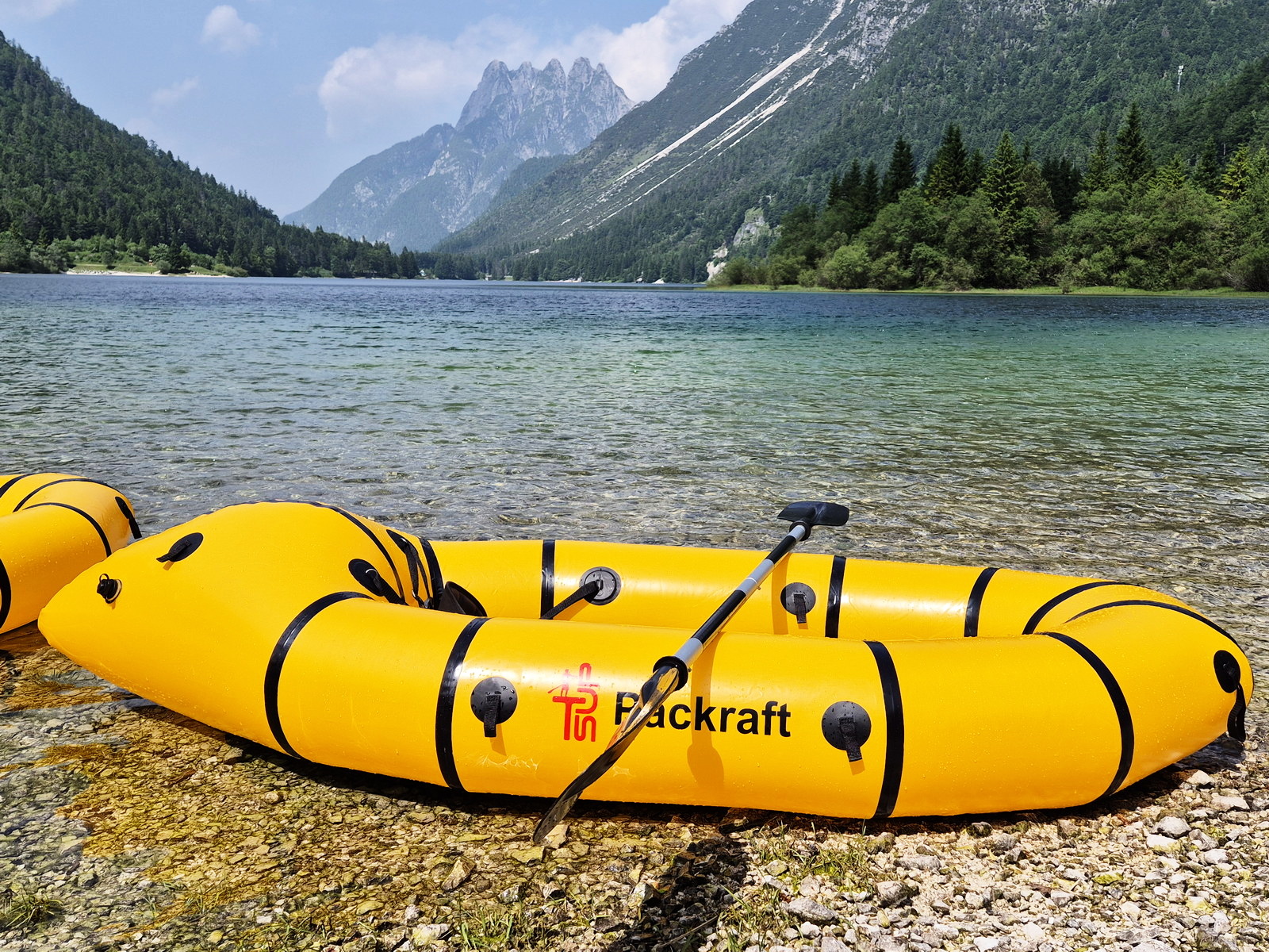 Packrafting_on_Rabelj_lake_02