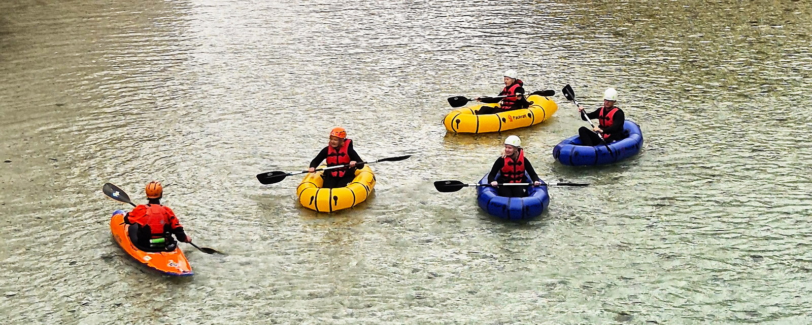 Packrafting_on_Rabelj_lake_03