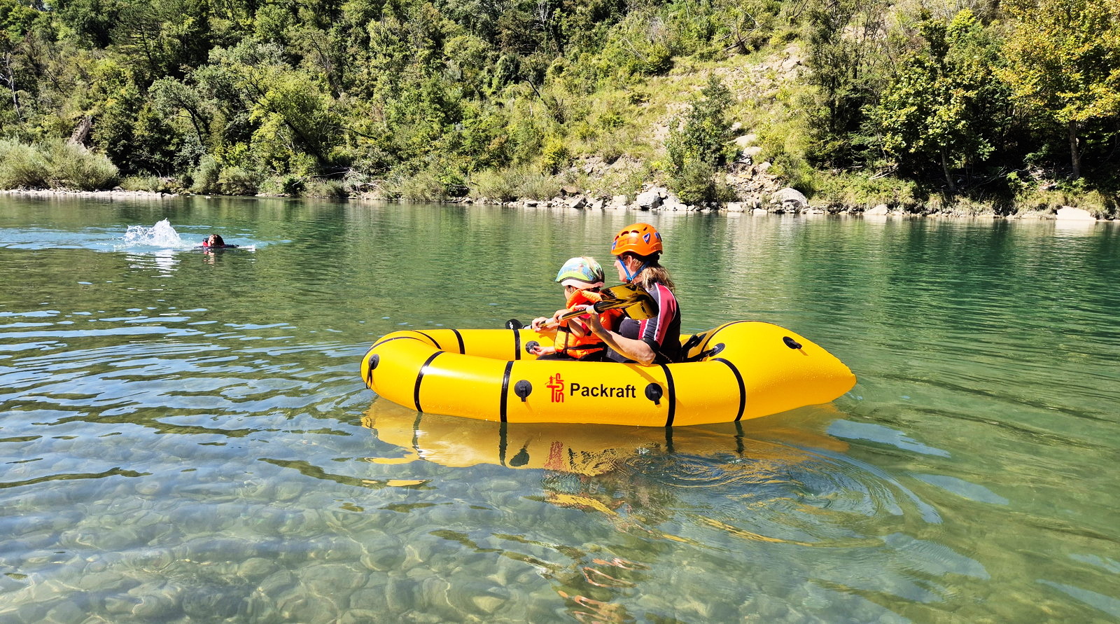 Packrafting_on_Rabelj_lake_04